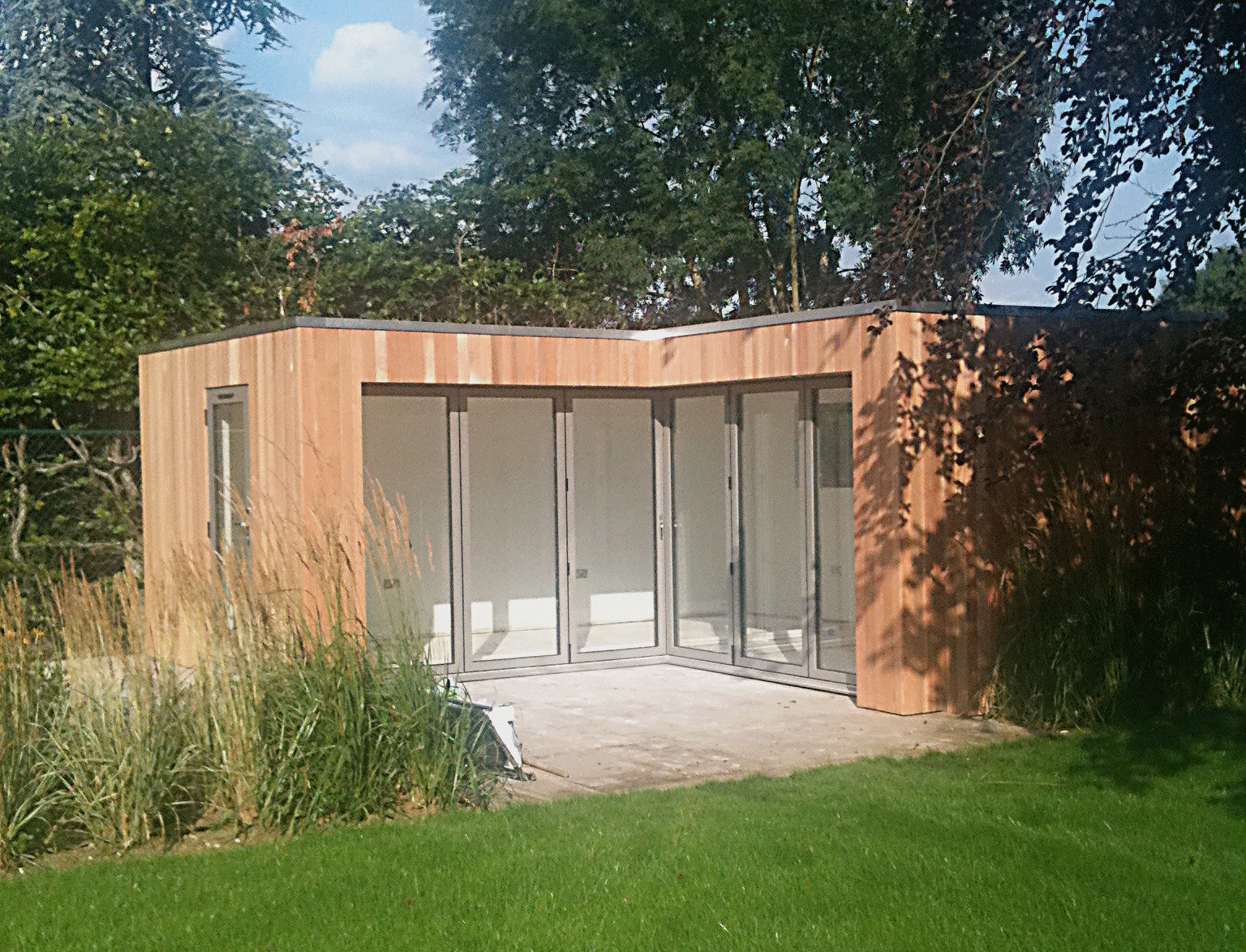 Garden Studios and Offices Bifold & Sliding Doors Supplying Garden